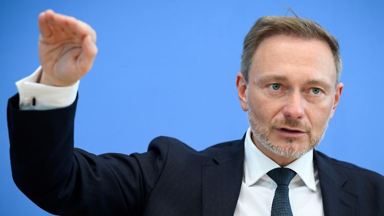 Mit der deutschen Wirtschaft soll es wieder aufwärtsgehen. Bundesfinanzminister Lindner will dabei mit erheblichen Steuerentlastungen helfen.
