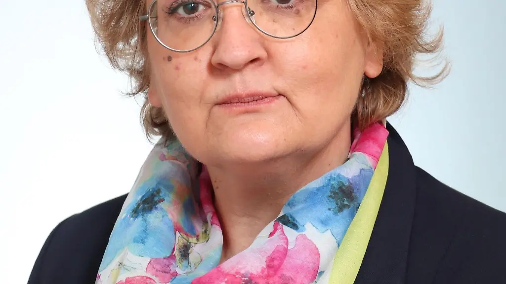 Das-undatierte-Foto-zeigt-die-neue-Leiterin-des-Stuttgarter-Hauses-der-Geschichte-Cornelia-Hecht-Zeiler