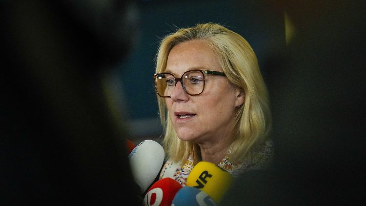 Das Umfeld für Politiker in den Niederlanden sei "giftig" geworden, beklagt Sigrid Kaag.