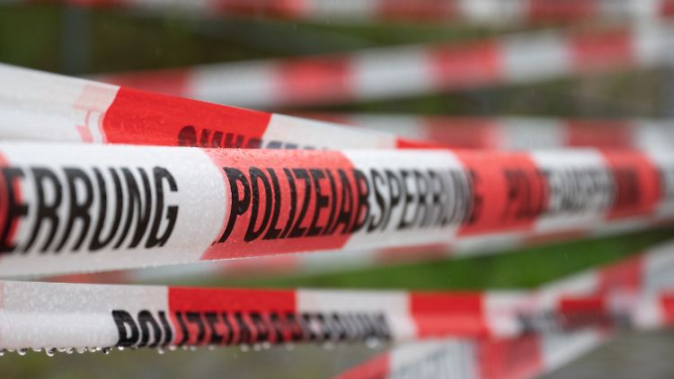 Die Behörden konnten vier Tatverdächtige im Alter von 14 bis 19 Jahren ermitteln.