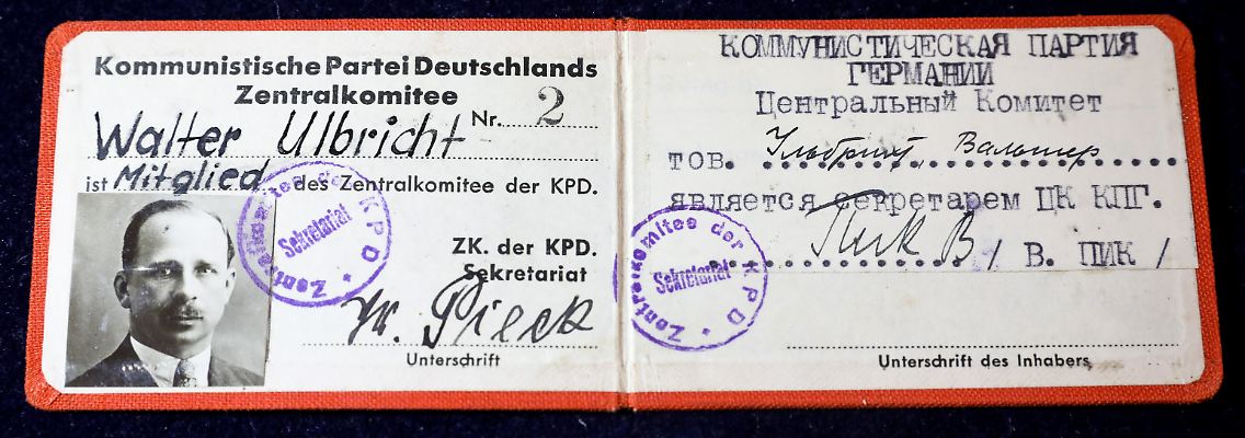 Ulbrichts Mitgliedskarte zum KPD-Zentralkomitee.