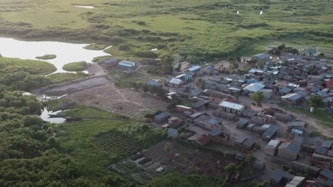 Sandabbau_Uganda.JPG