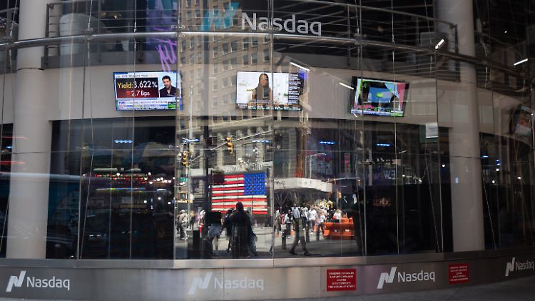 Der Nasdaq 100 hat in der ersten Jahreshälfte einen rasanten Anstieg verzeichnet. Durch die Anpassung im Index drohen Tech-Aktien unruhige Wochen.