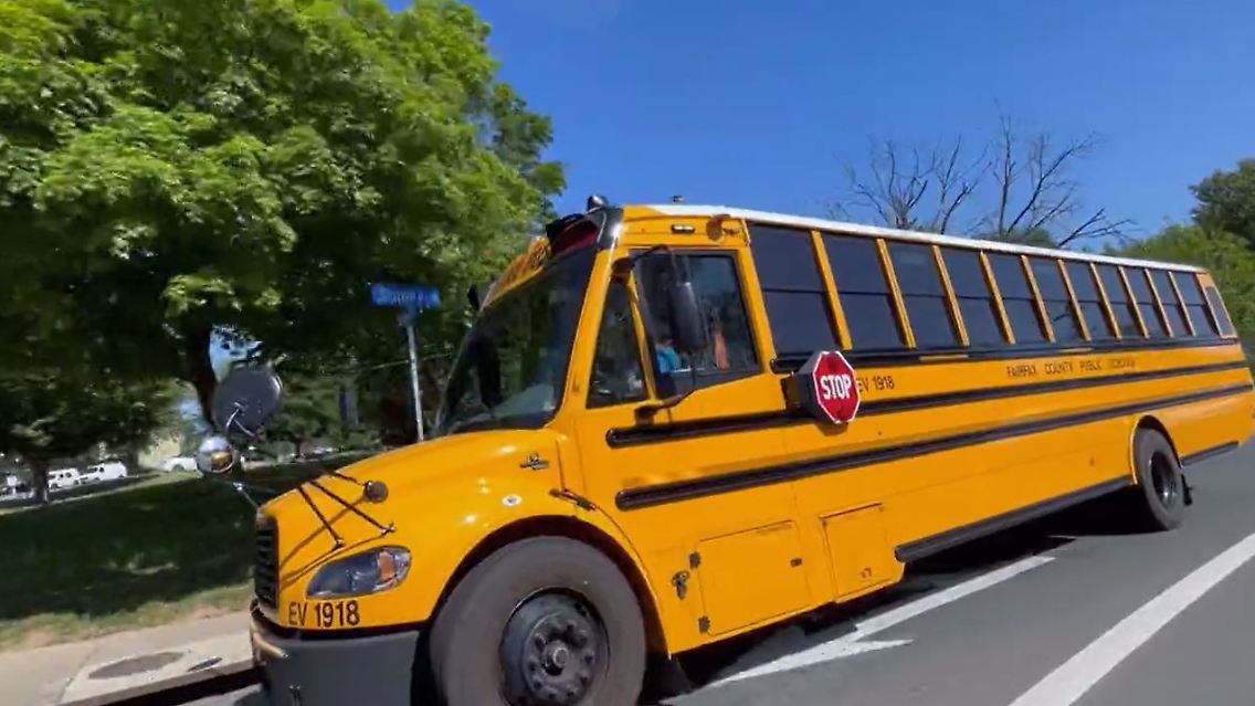 Schulbusse_USA.JPG