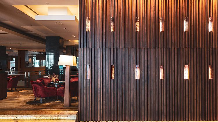 Rund 89 Millionen Mal im Jahr wird ein Meldeschein im Hotel ausgefüllt - noch.
