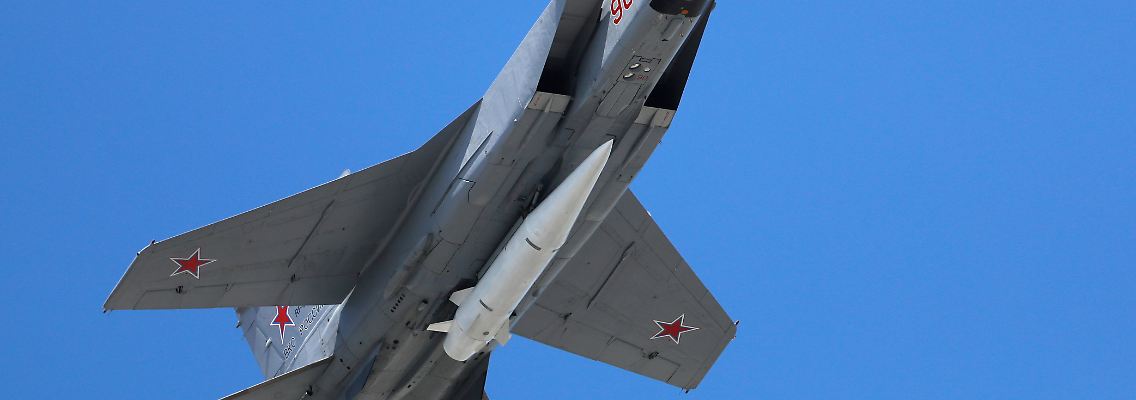 AP23069565101400.jpg