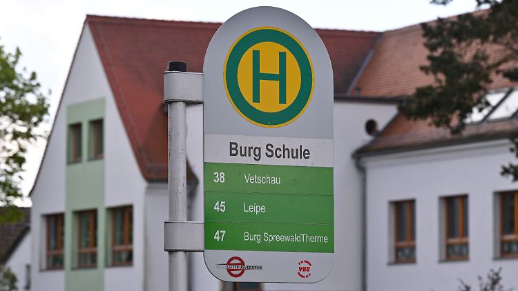 Der Burger Lehrer Teske beklagt bloße "Lippenbekenntnisse".
