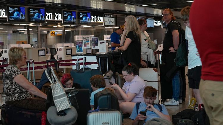In Rom geht am Flughafen Fiumicino durch die Streiks gar nichts mehr.