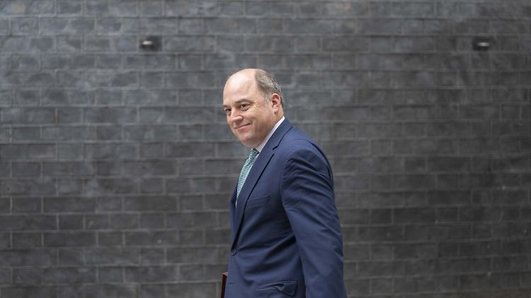Die Welt werde unsicherer, sagt der britische Verteidiungsminister Ben Wallace.