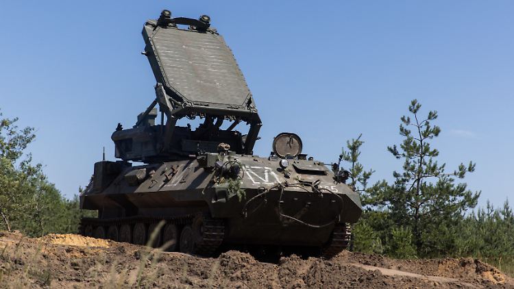 Ein russisches Anti-Artillerie-Radarsystem vom Typ SOOPARK im Einsatz.