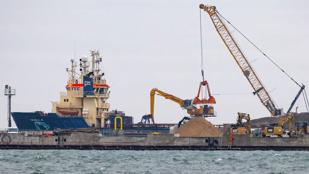 efd85722b7422bcddaf13414990f1700