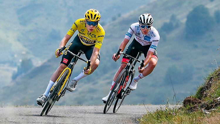 Während der Tour de France verbrennt ein Radprofi auf den 21 Etappen insgesamt etwa 143.500 Kilokalorien.