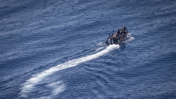 Auf dem Weg von Nordafrika nach Europa sind allein auf der sogenannnten Zentralroute seit 2014 nach offiziellen Zahlen der IOM mehr als 22.000 Menschen ums Leben gekommen.