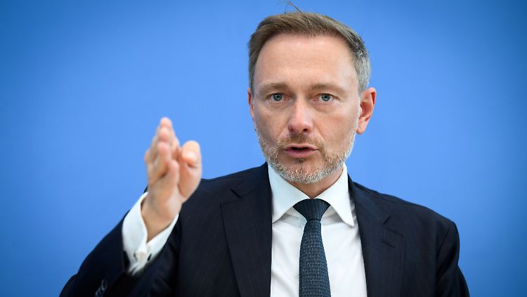 Vor einer Reform der privaten Altersvorsorge plant Finanzminister Lindner noch dieses Jahr ein sogenanntes "Generationenkapital".