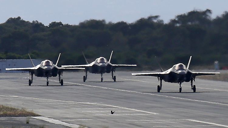 Unter anderem mehrere Kampfjets vom Typ F-35 schicken die USA in den Nahen Osten - wohin genau, teilt Washington allerdings nicht mit.