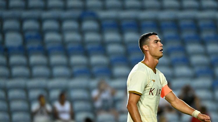 "Jetzt kommen alle Spieler hierher", sagt Ronaldo über Saudi-Arabien.