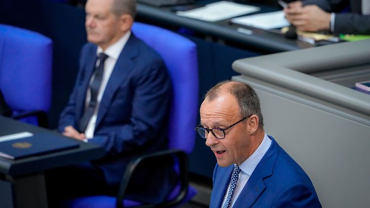 Man darf vermuten: Auch Merz und Scholz sind gegenseitig weniger oder gar nicht zufrieden mit der Arbeit des jeweils anderen.