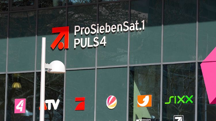 Ziel sei "eine effizientere Struktur, eine wettbewerbsfähige Kostenbasis sowie klar auf die digitale Transformation ausgerichtete Prozesse".