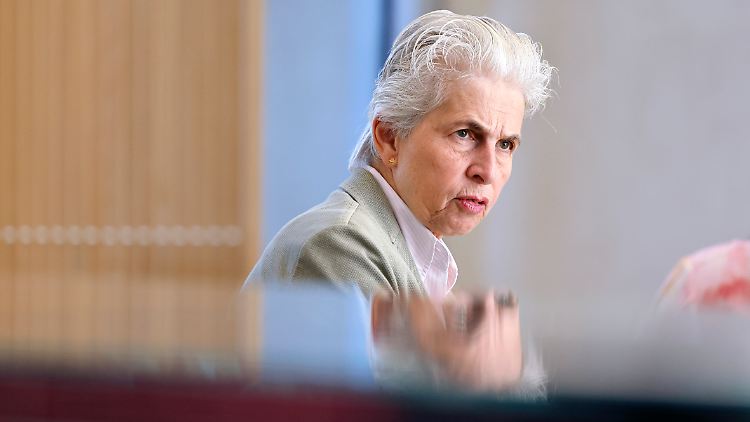 Marie-Agnes Strack-Zimmermann bei einer Sitzung des Deutschen Bundestages im Reichstagsgebäude am 7. Juli. 