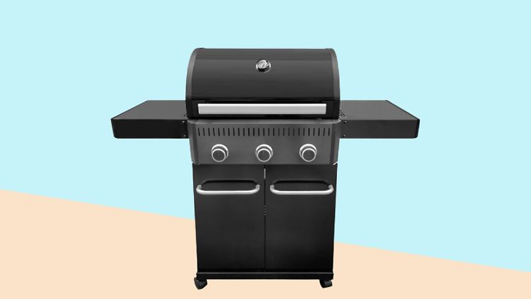 Einen Gasgrill für 199 Euro gibt es gerade beim Discounter Aldi.