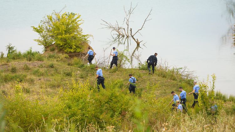 Die Leiche der 14-jährigen Ayleen war im vergangenen Jahr im Teufelsee im hessischen Wetteraukreis gefunden worden. 
