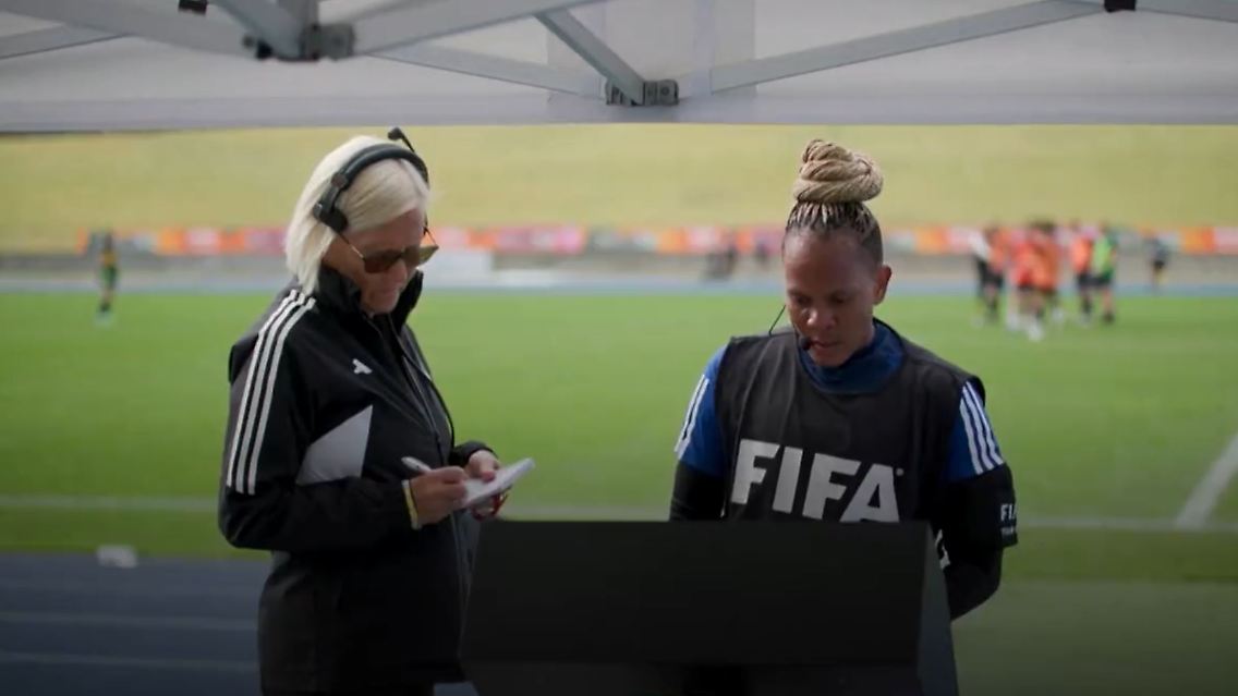 frauenfußball.JPG