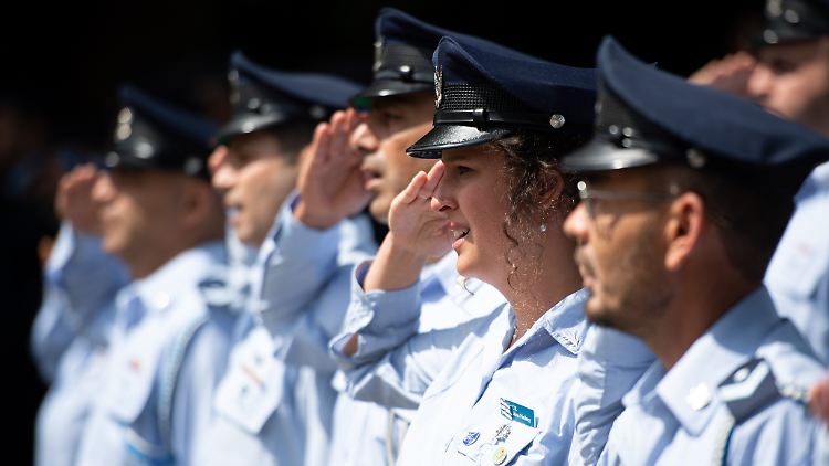 Bleibt das Salutieren bei einigen Piloten der israelischen Luftwaffe demnächst aus?
