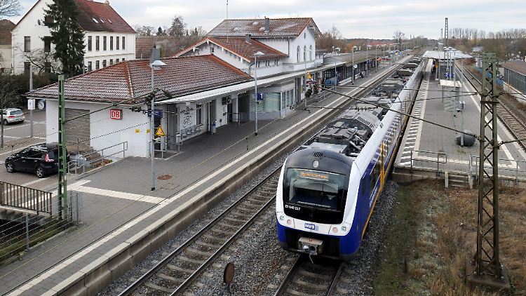 Der Bahnhof in Achim auf einem Archivbild.