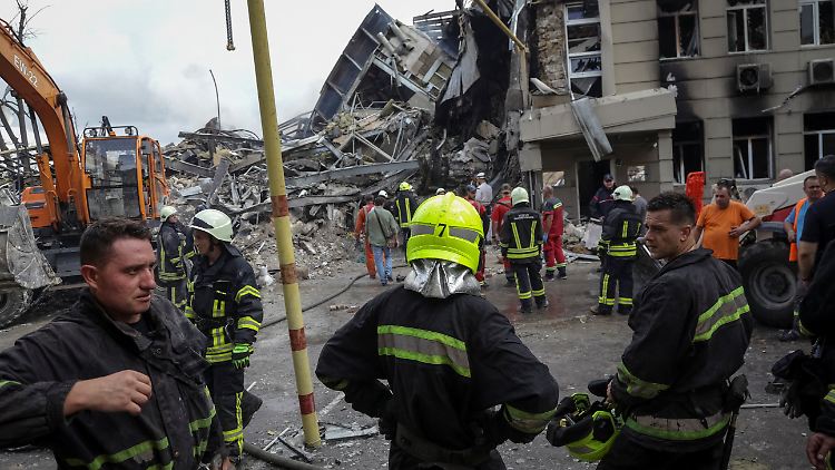 Seit Auslaufen des Getreidedeals befindet sich Odessas Feuerwehr im Dauereinsatz.