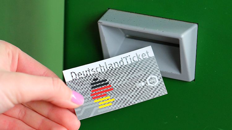 Mit dem Deutschlandticket könnte bald eine Fahrt durch Frankreich möglich sein - wenn es nach Verkehrsminister Wissing geht.