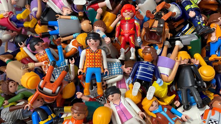 Die Geschicke des Playmobil-Mutterkonzerns muss künftig eine andere Person lenken.