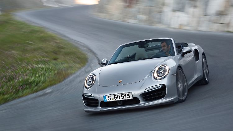 Der Porsche 911 (Typ 991) ist die siebte Generation des Sportwagens aus Zuffenhausen und unschwer als Elfer zu erkennen.