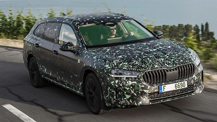 Der neue Skoda Superb steht kurz vor Marktstart.