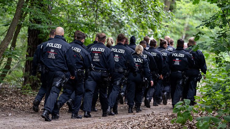Obwohl es keine Vorkommnisse gab, soll die Polizeipräsenz in Kleinmachnow vorerst bestehen bleiben.