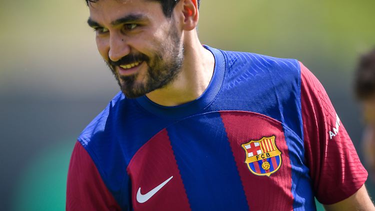Noch ein ungewohnter Anblick: İlkay Gündoğan im Trikot des FC Barcelona.