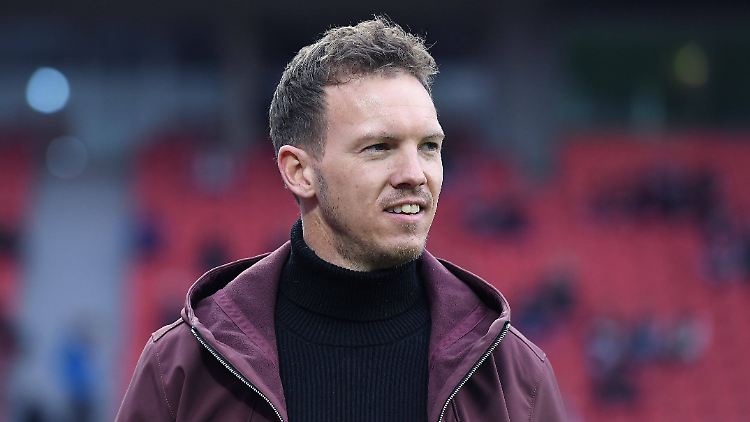 Nagelsmann im März beim Auswärtsspiel in Leverkusen - seinem letzten vor der Entlassung.