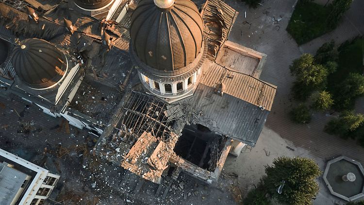 Die Verklärungskathedrale in Odessa wurde durch einen russischen Angriff schwer beschädigt.