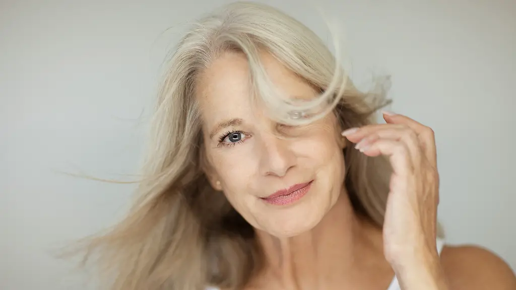 Kollagen-Pulver-die-Loesung-fuer-jung-und-frisch-wirkende-Haut