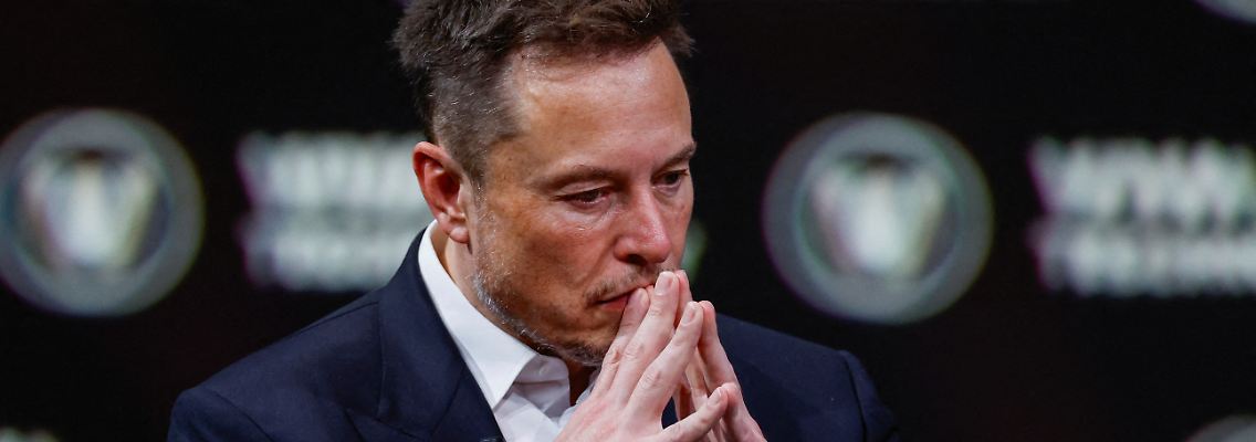 2023-07-14T221734Z_2028036509_RC2FK1AE0RMH_RTRMADP_3_MUSK-AI.JPG