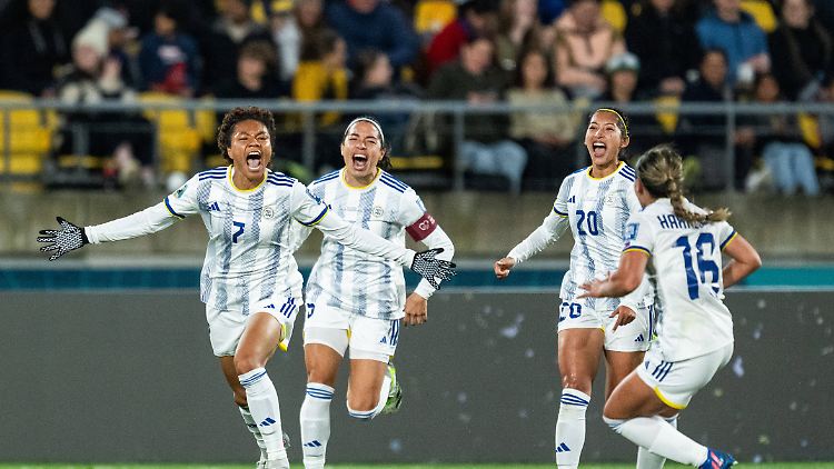 Es ist der erste WM-Sieg für die philippinischen Fußballerinnen.