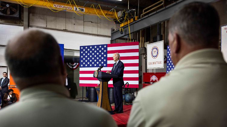 Biden selbst kokettiert mit dem Schlagwort "Bidenomics", weiß aber angeblich nicht, was genau damit gemeint ist.