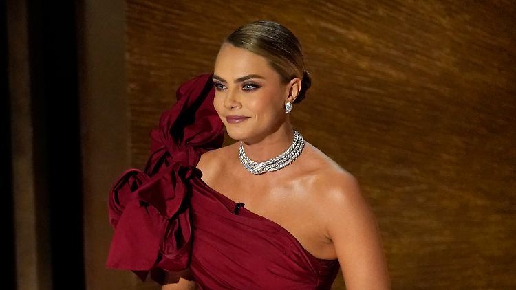 Trocken und happy darüber: Cara Delevingne.