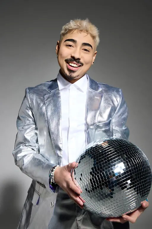 13533773-086b-4b86-a646-0b699e44f284-724f8451-c090-4049-bace-0420dce6b26a