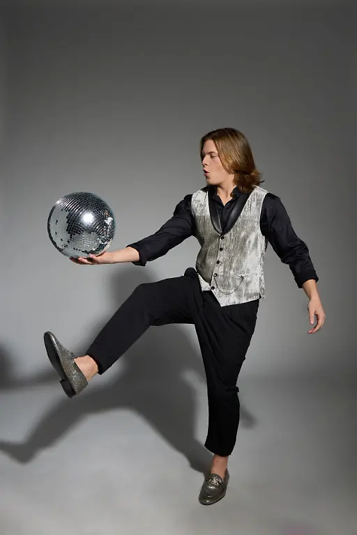 13533773-086b-4b86-a646-0b699e44f284-73a2db5c-aadb-40eb-842a-61a9f4b8ff49