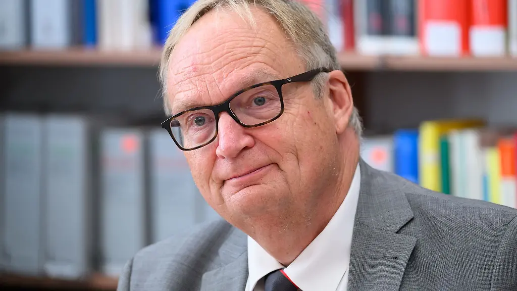 Martin-Uebele-Generalstaatsanwalt-des-Freistaates-Sachsen-aufgenommen-in-Dresden