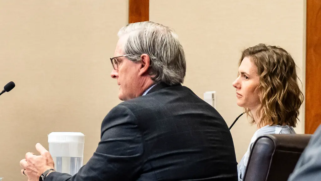 ed5dccb1816e42e9568af124de47e1f7