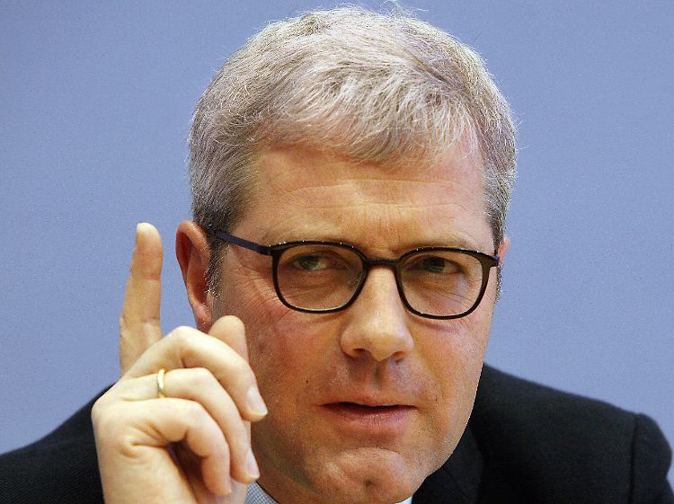 Röttgen setzt wieder voll aus Konsens.