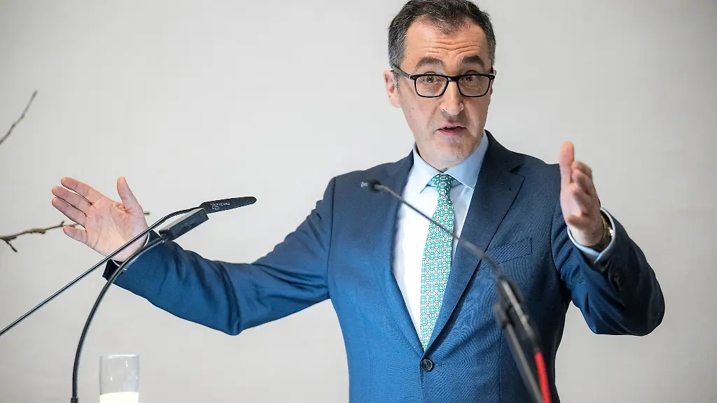 Cem-Oezdemir-Buendnis-90-Die-Gruenen-Bundesminister-fuer-Ernaehrung-und-Landwirtschaft