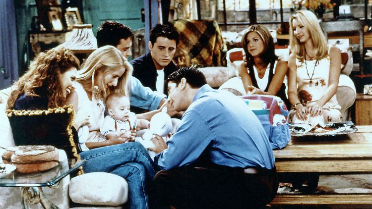 Die Autorin war sowohl in Ross, Chandler und Joey als auch in Rachel, Monica und Phoebe verknallt.  Aber um die geht's hier gar nicht. 