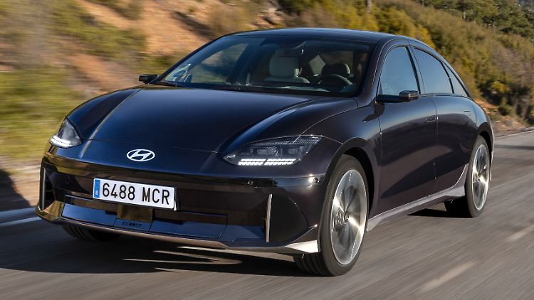 Der Hyundai Ioniq 6 hält sein Reichweitenversprechen auch in der Praxis.